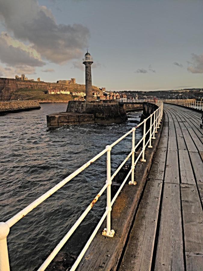 Endeavour Cottage Whitby Sleeps 6 Экстерьер фото