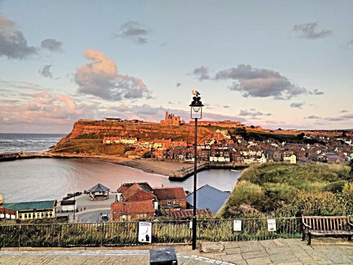 Endeavour Cottage Whitby Sleeps 6 Экстерьер фото
